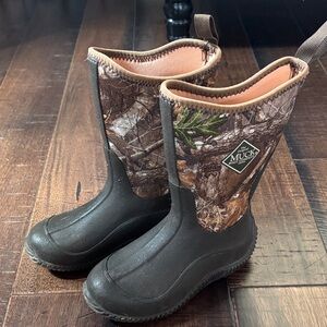 Camo Youth Muck Boots